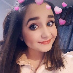 Meet your Posher, Sydni